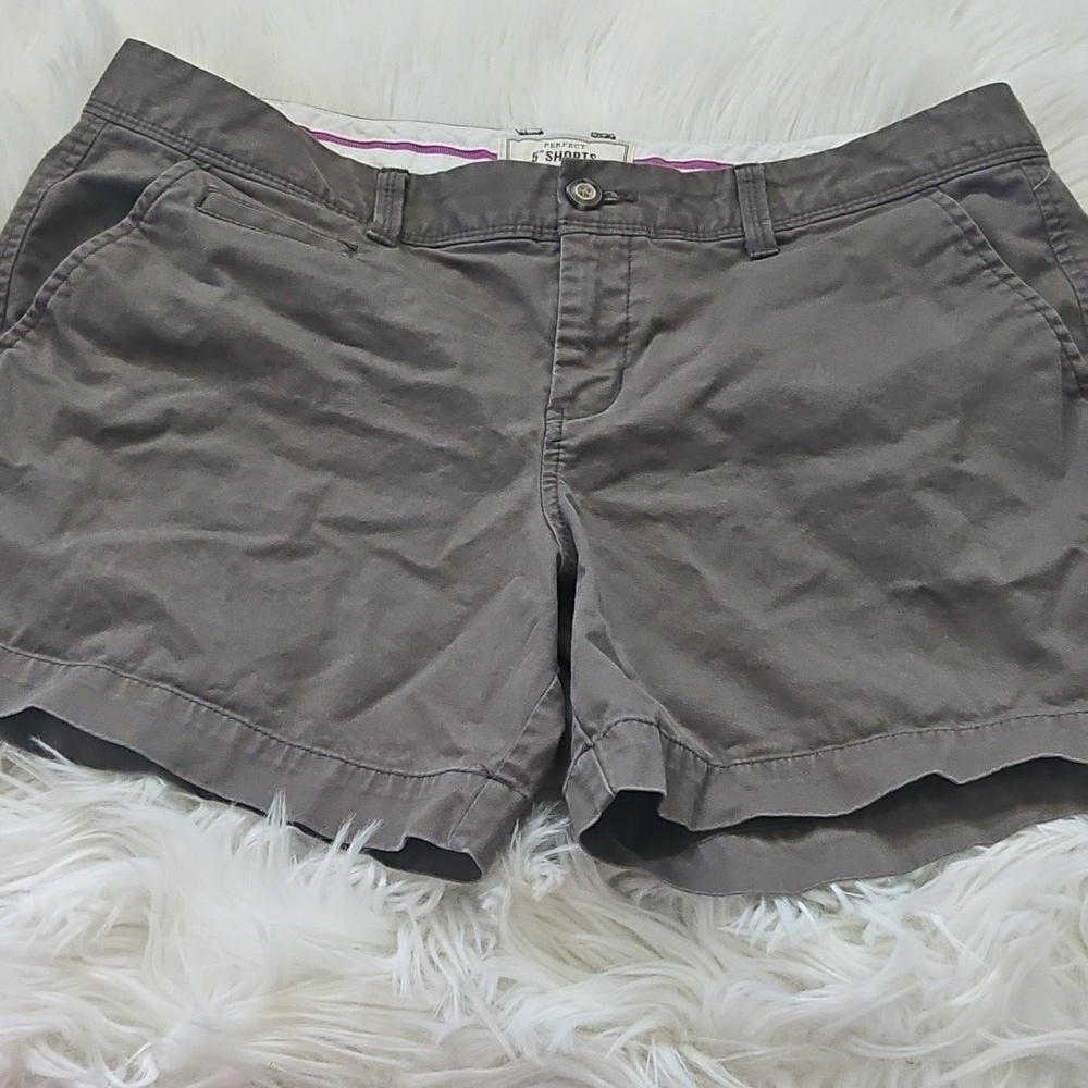 Old Navy Gray/Brown Shorts with 5" Inseam - Picture 2 of 8